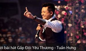 Luật Yêu Thương Lyrics